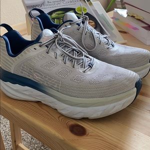 Hoka Bondi 6’s